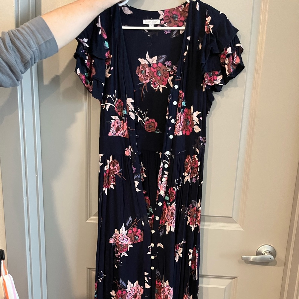 Floral Maxi Dress. Size small. Patrons of Peace Button up from mid body to chest